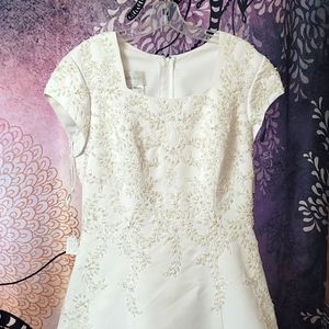 Beautiful David's bridal wedding dresse never used